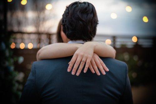 mobile - carousel-hero-element image-3